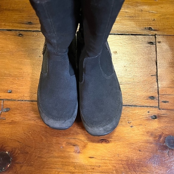 Salomon Emmy waterproof insulated brown suede women’s shoes size 6 - Picture 9 of 10